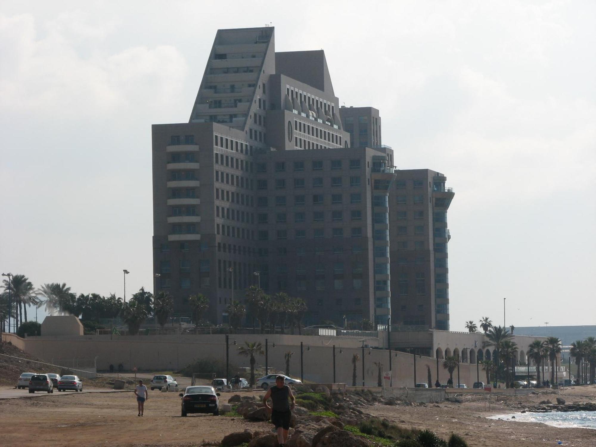 Apartments On The Beach Haifa Exterior foto