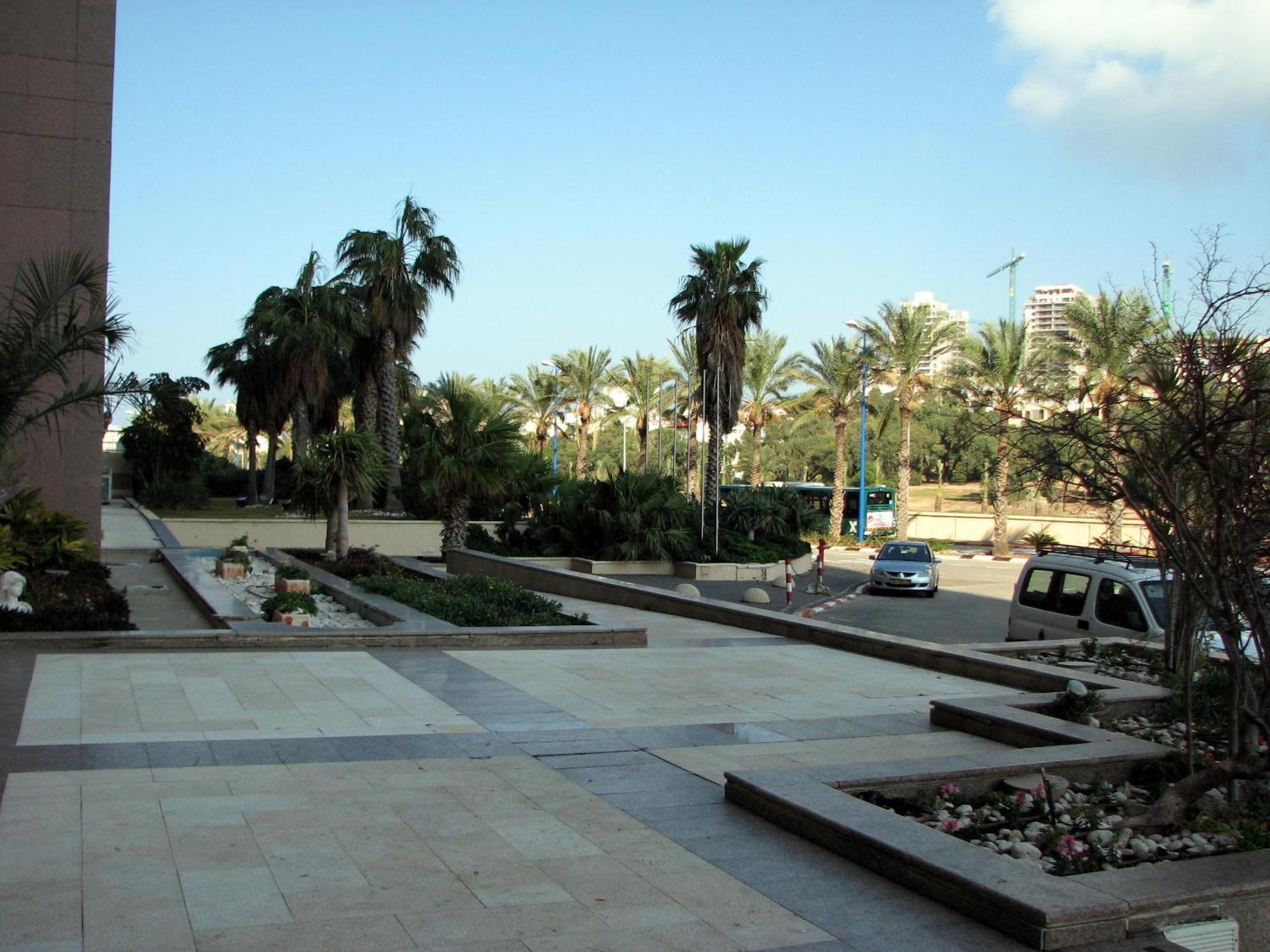 Apartments On The Beach Haifa Exterior foto