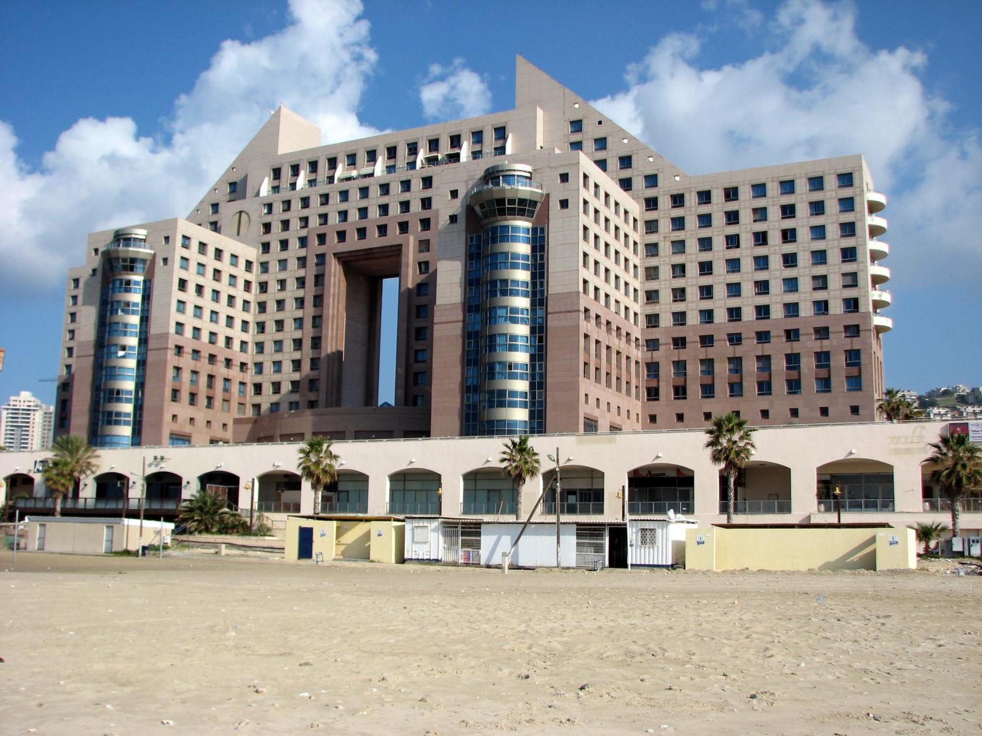 Apartments On The Beach Haifa Exterior foto